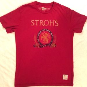 DISTANT REPLAYS Stroh’s Beer Graphic Tee